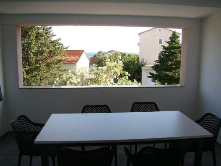 Aurelia Apartments,