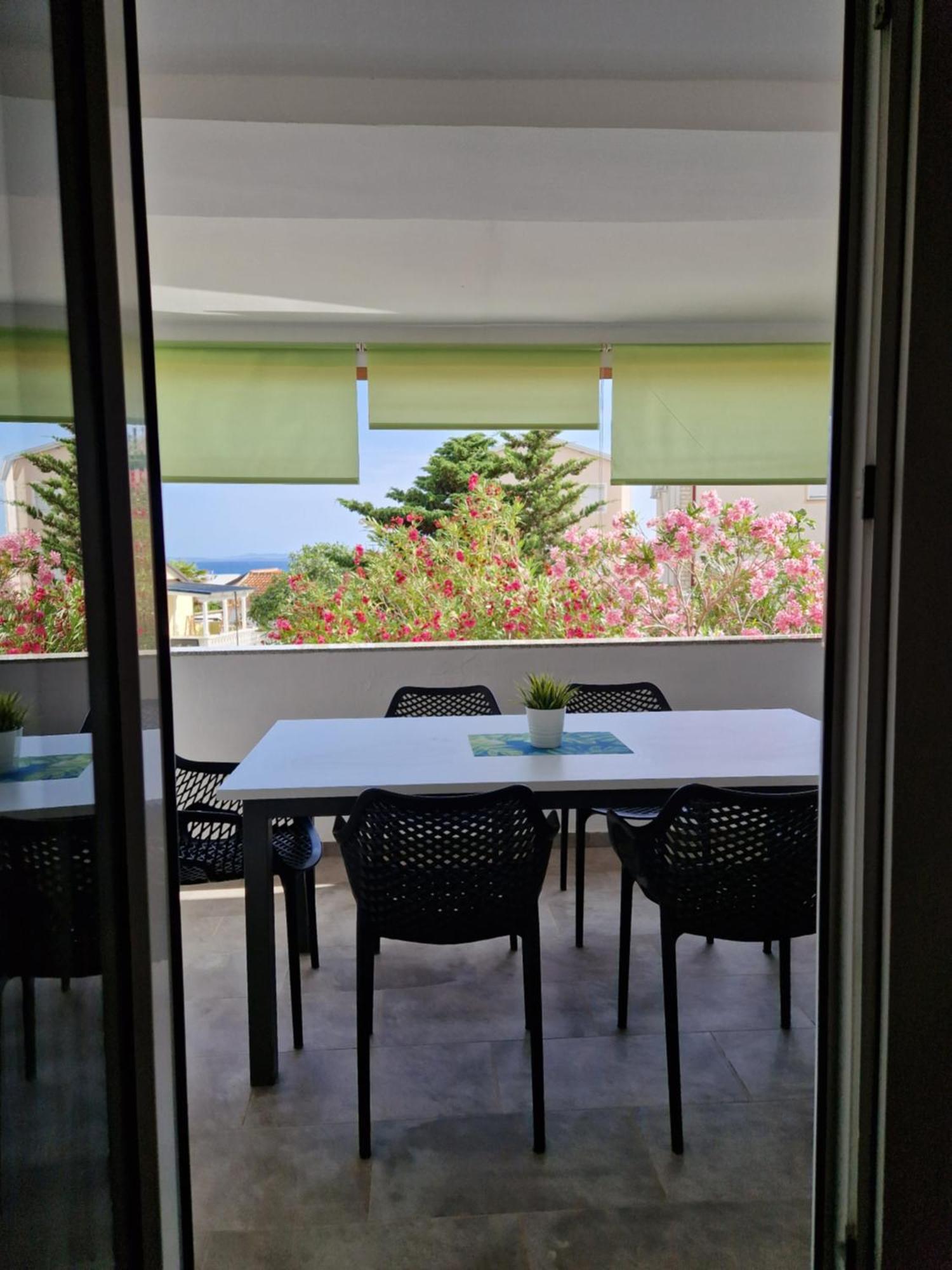 Aurelia Apartments, Apartman *