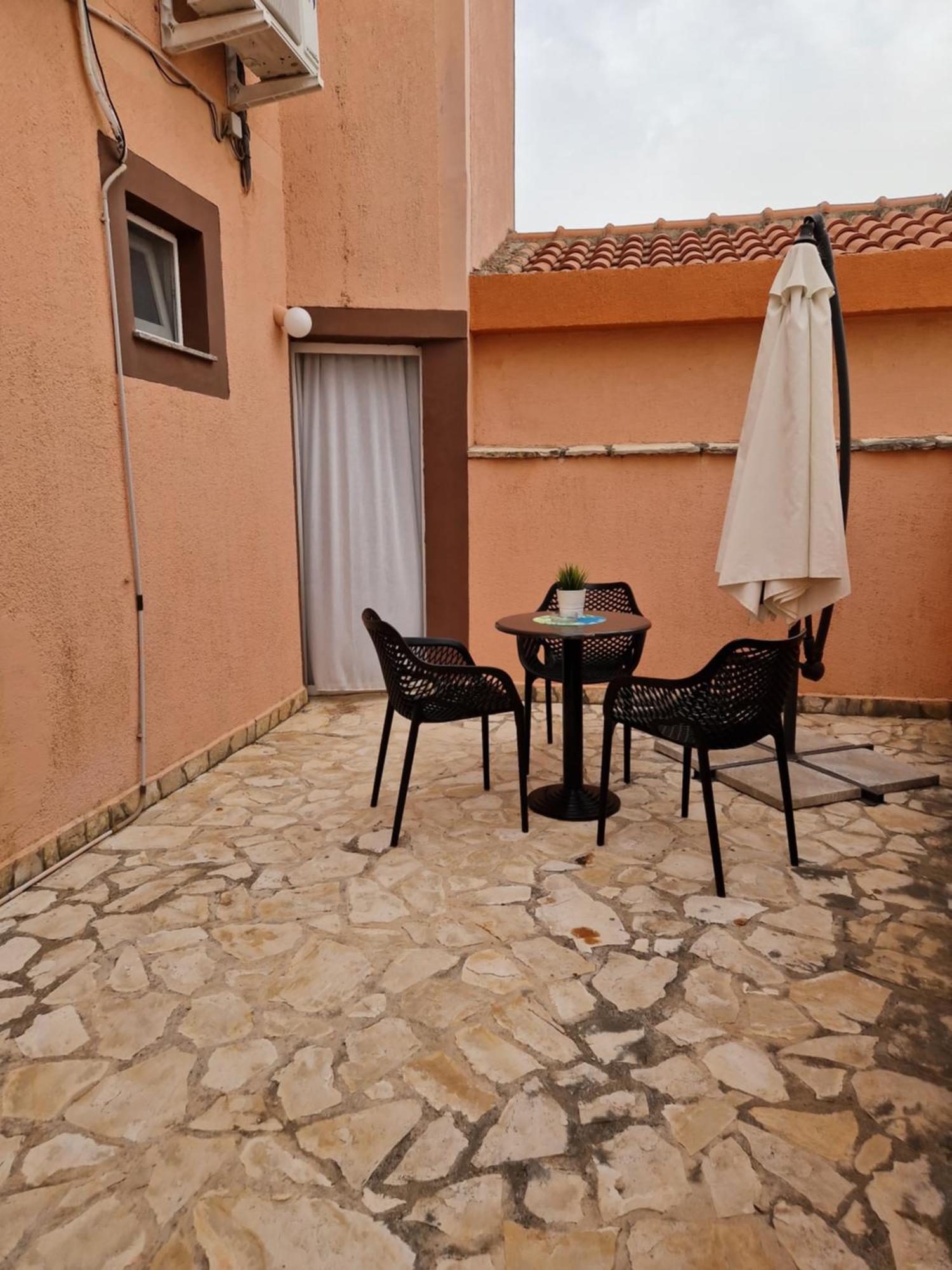 Aurelia Apartments,