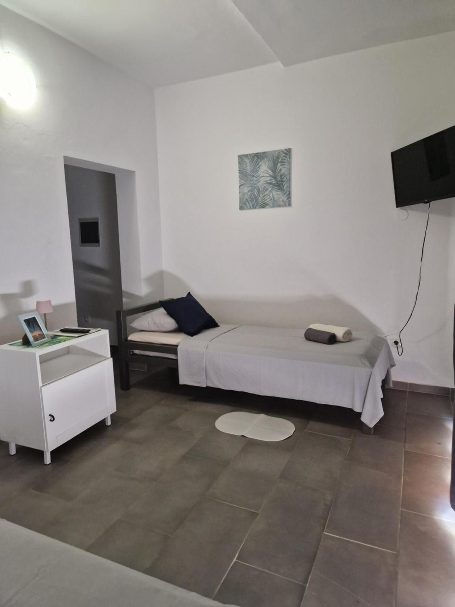 Aurelia Apartments, Apartman *