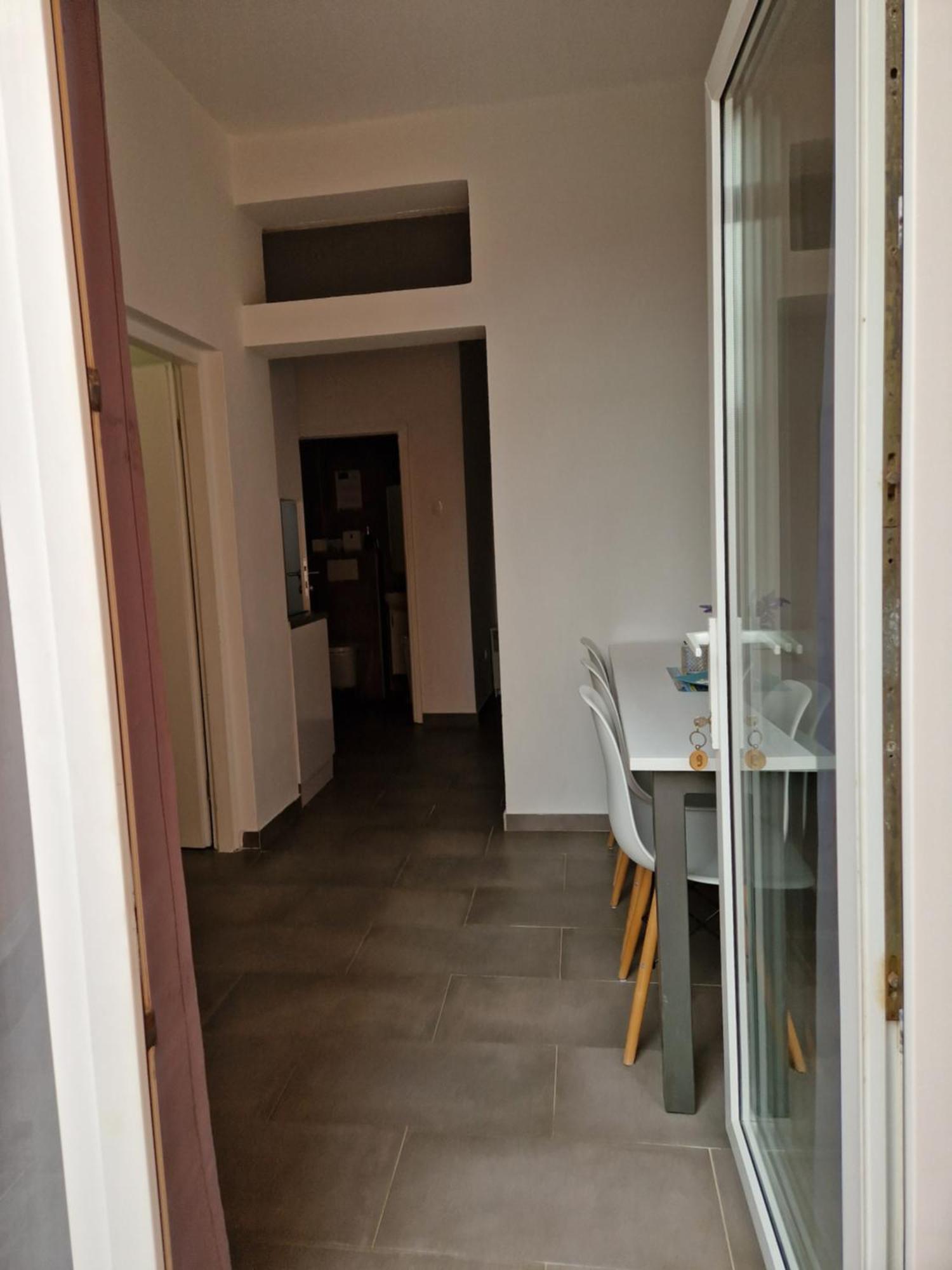 Aurelia Apartments,
