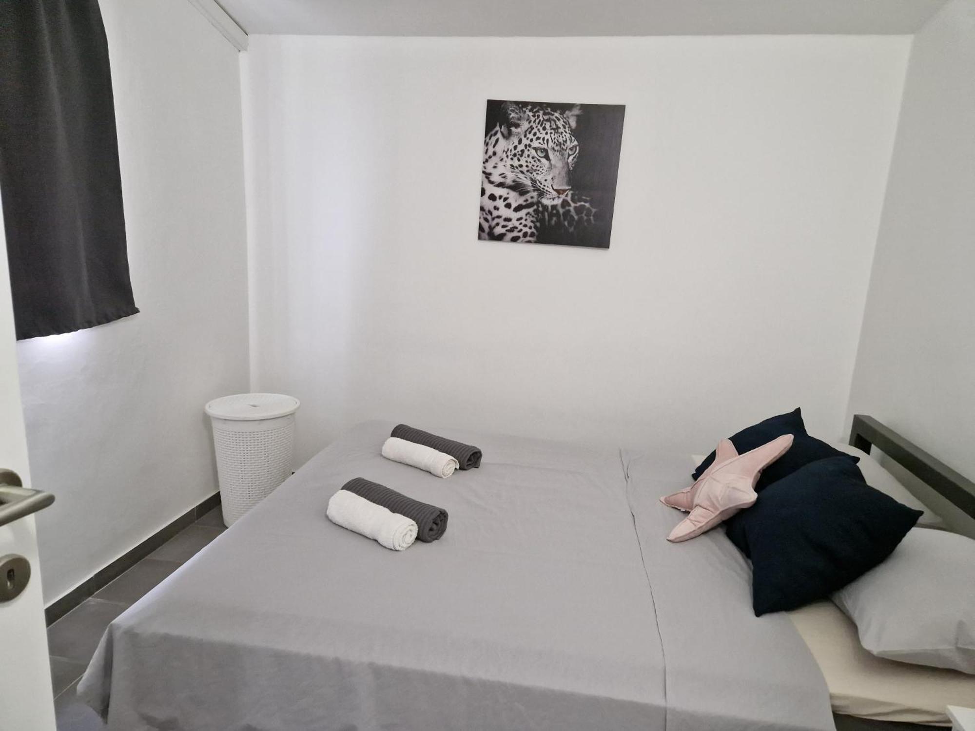 Aurelia Apartments,