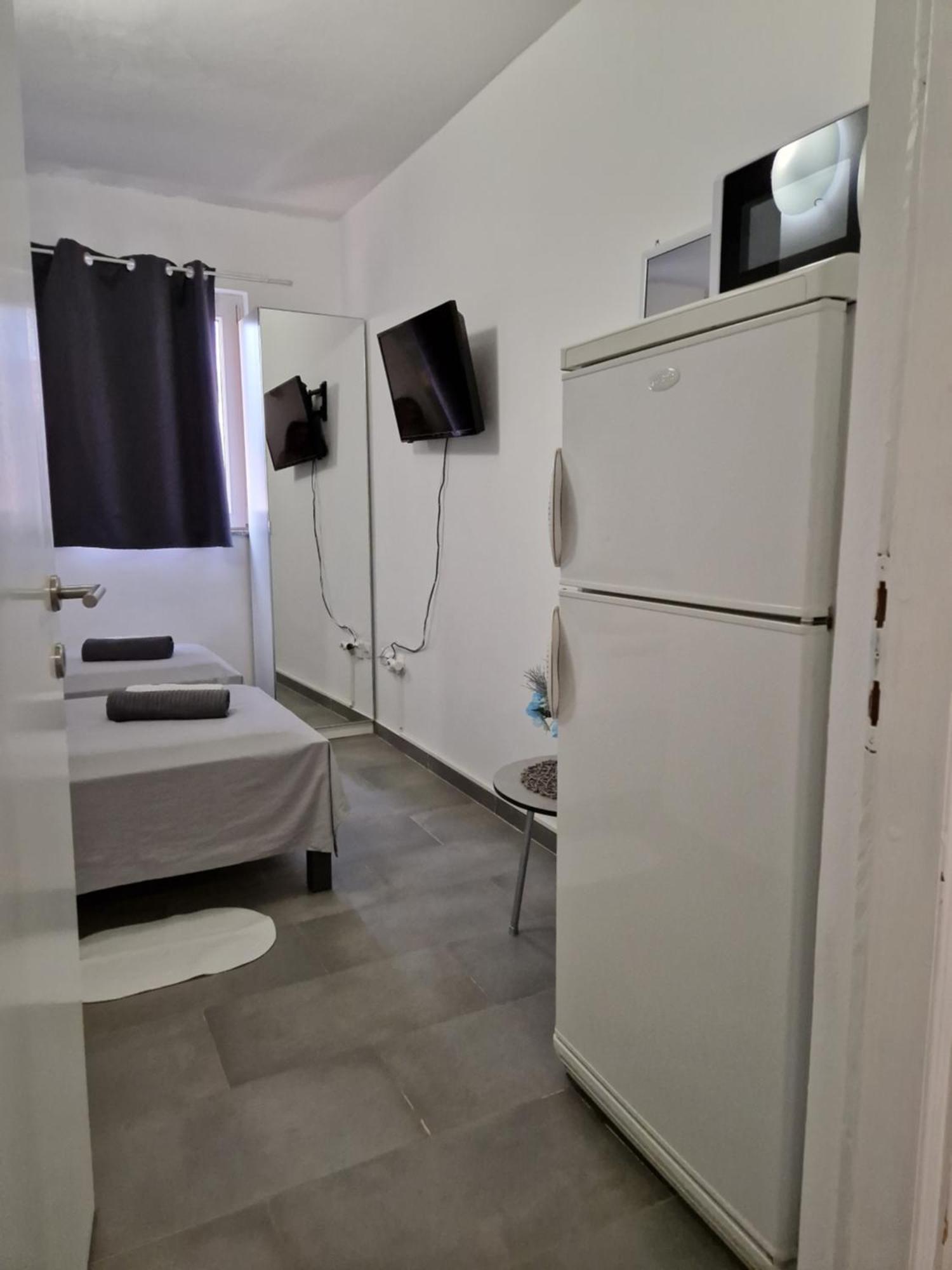Aurelia Apartments, *