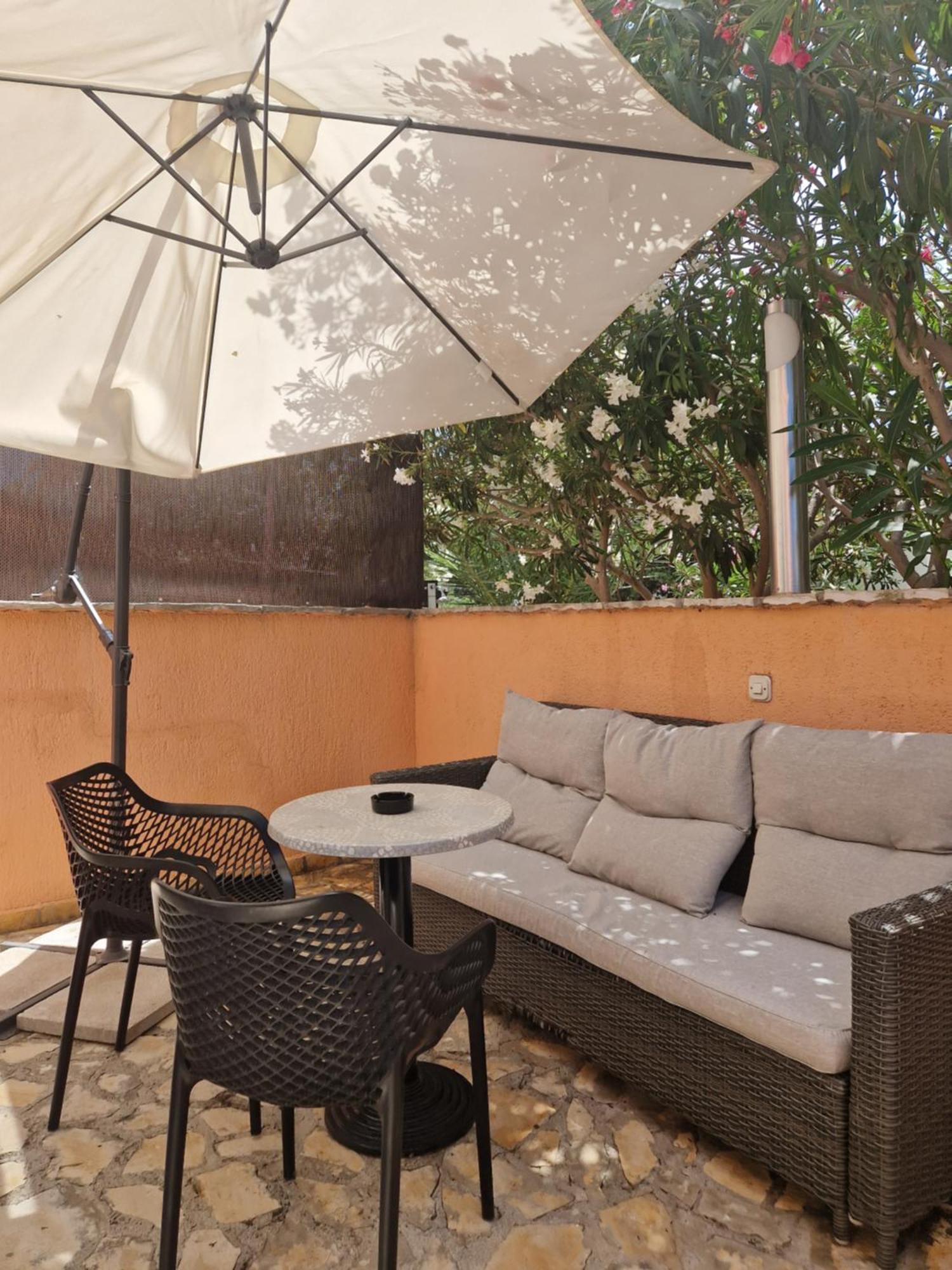 Aurelia Apartments,