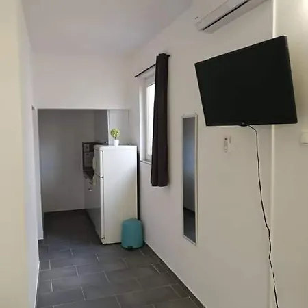 Aurelia Apartments, Vir Exterior photo