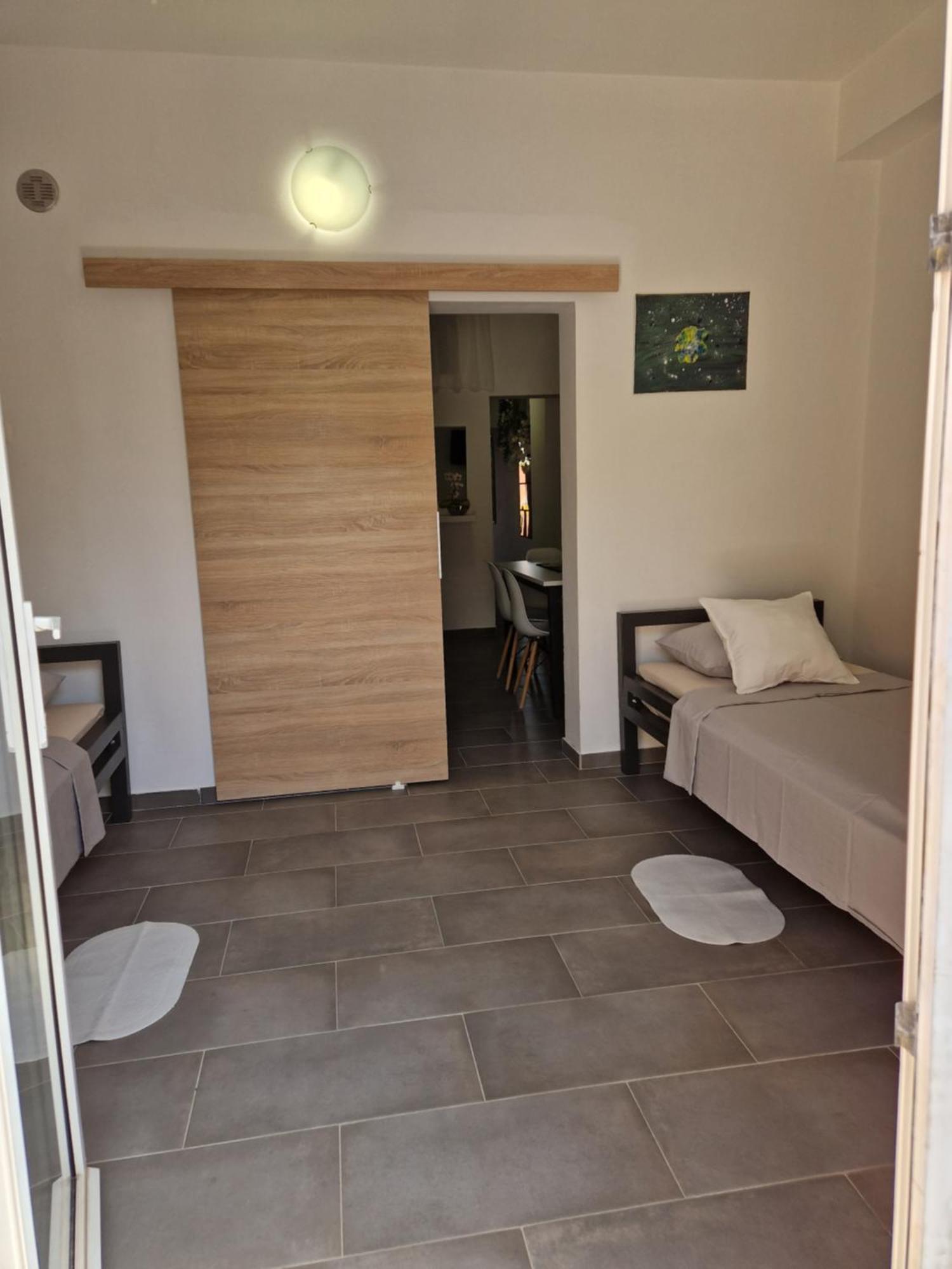 Aurelia Apartments, Apartma