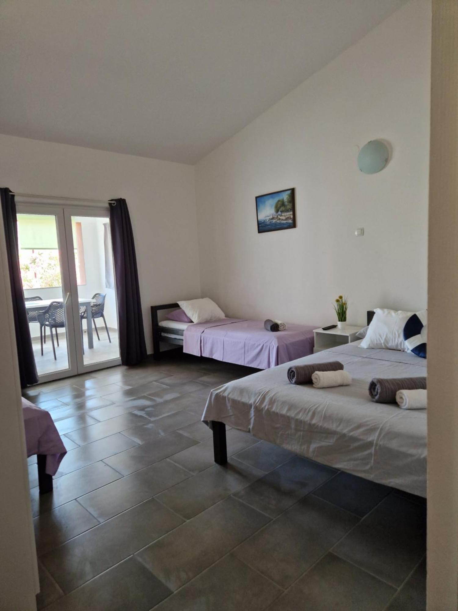 Aurelia Apartments, *